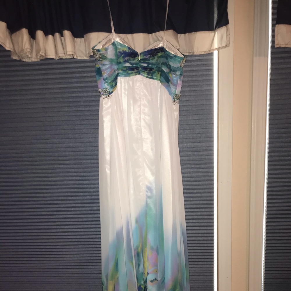 Prom Dress - Picture 6 of 6